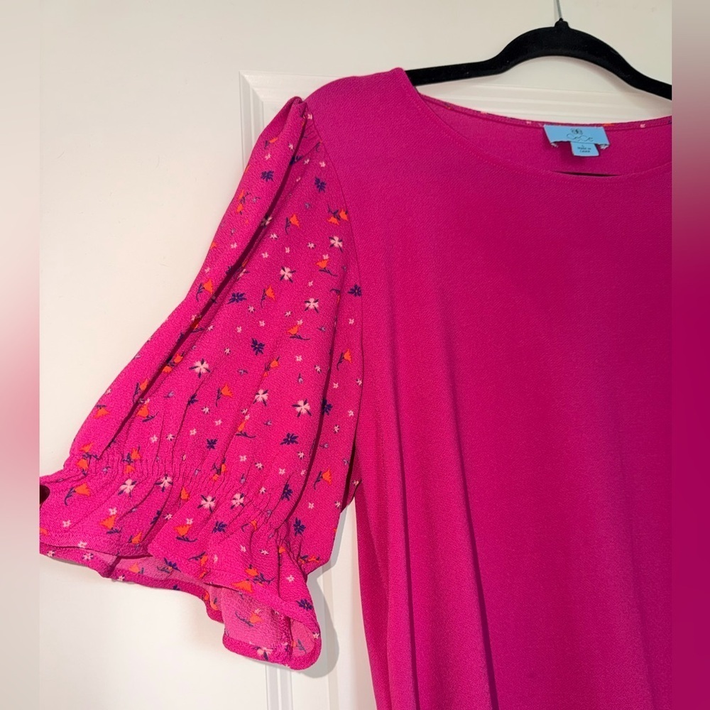 CeCe Women's Pink Top with Patterned Sleeves size Large - Picture 2 of 7